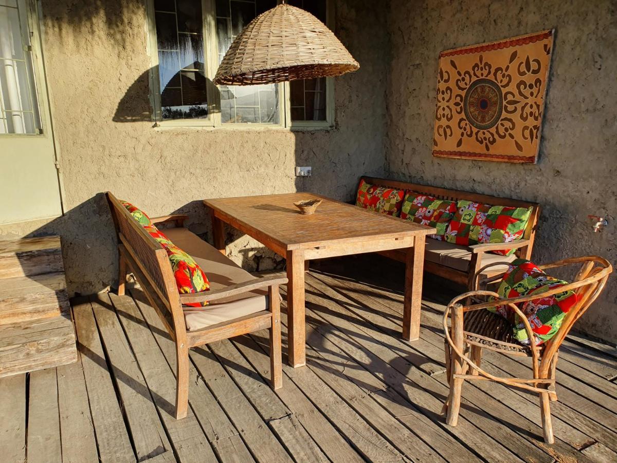 Villa Hillside Retreat - Africa Amini Life Usa River Exterior foto