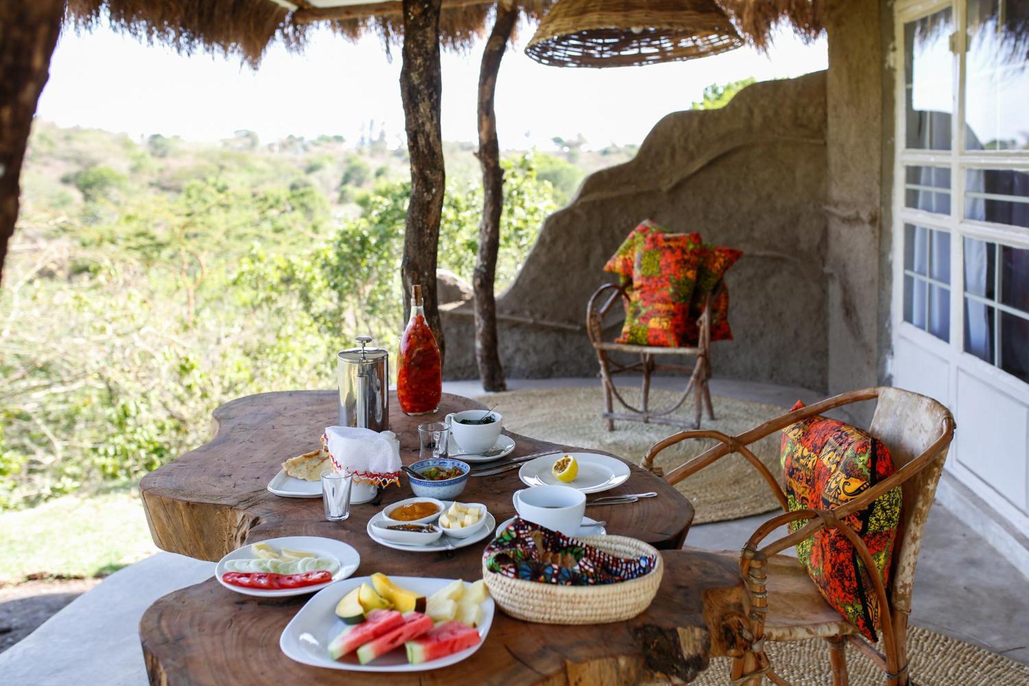 Villa Hillside Retreat - Africa Amini Life Usa River Exterior foto