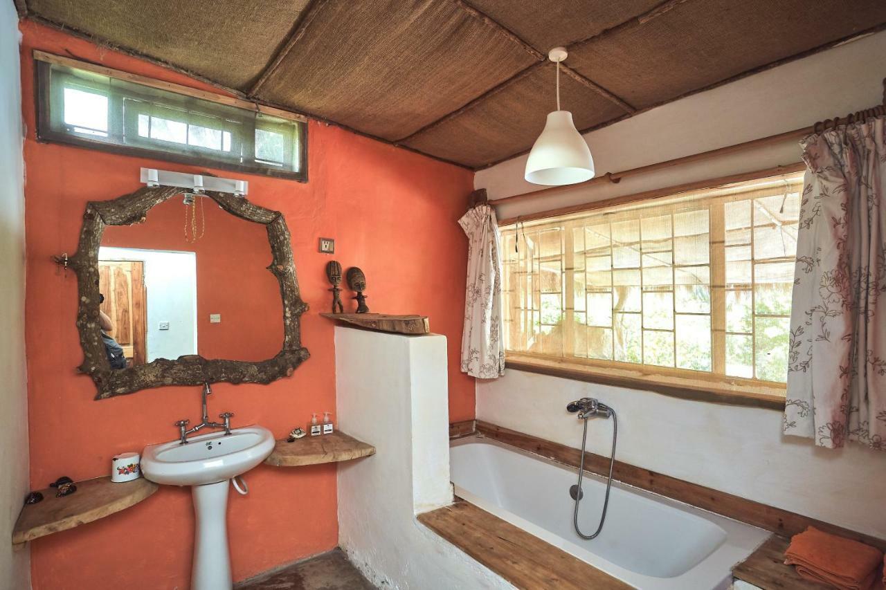 Villa Hillside Retreat - Africa Amini Life Usa River Exterior foto